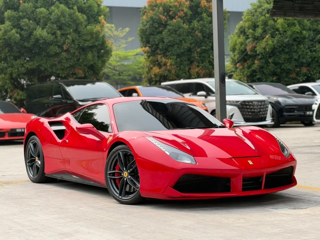 2017 Ferrari 488 GTB V8 - 照片 1