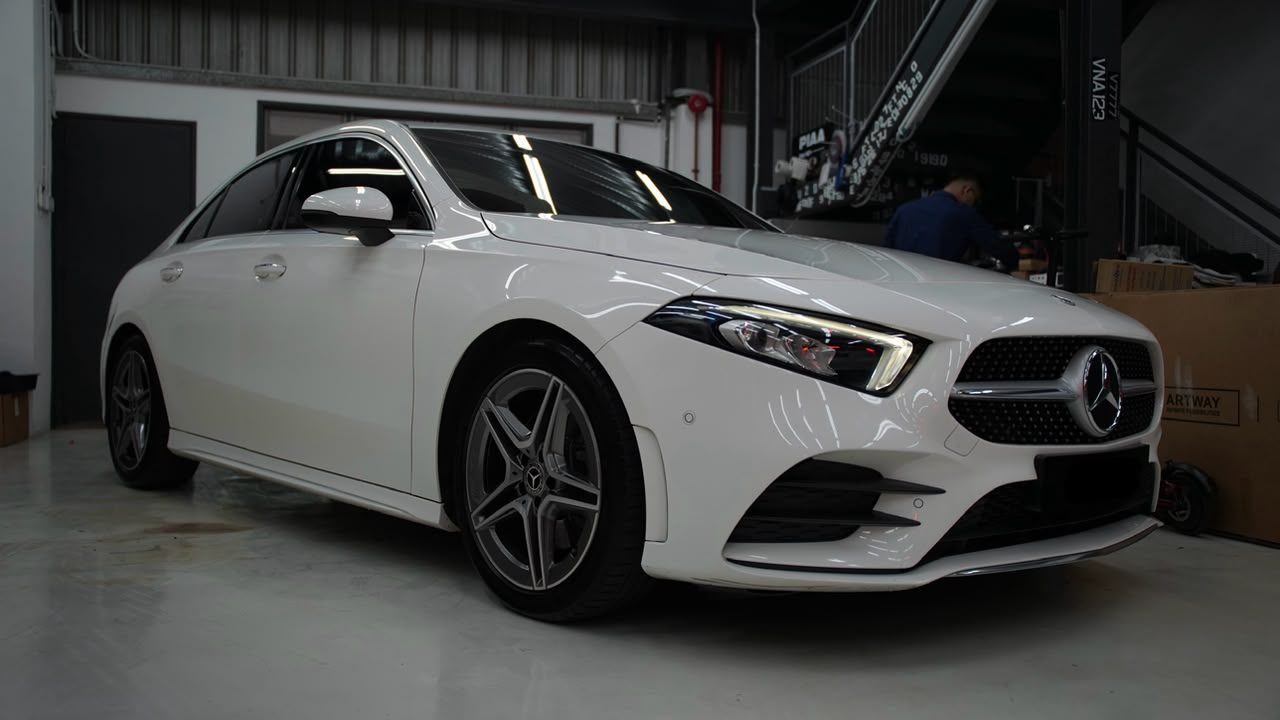 2022 Mercedes-Benz A250 Sedan - Photo 1