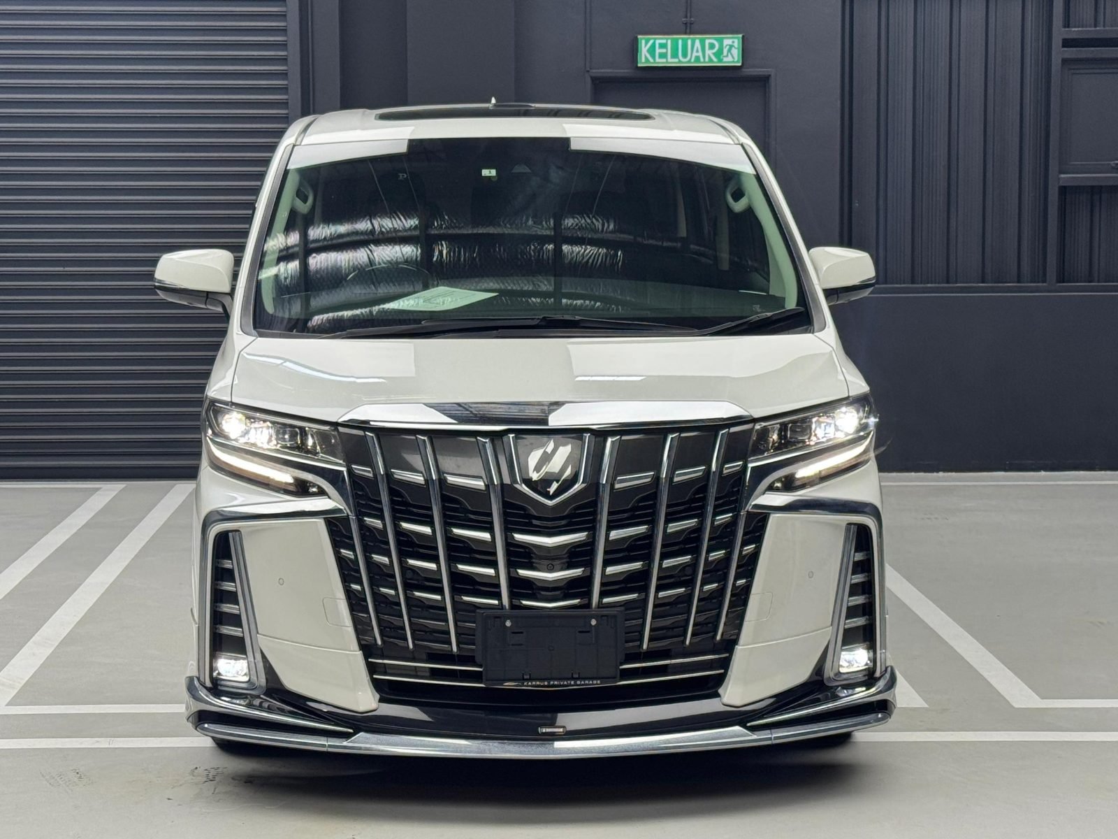 2021 Toyota Alphard SC with JBL - Photo 1