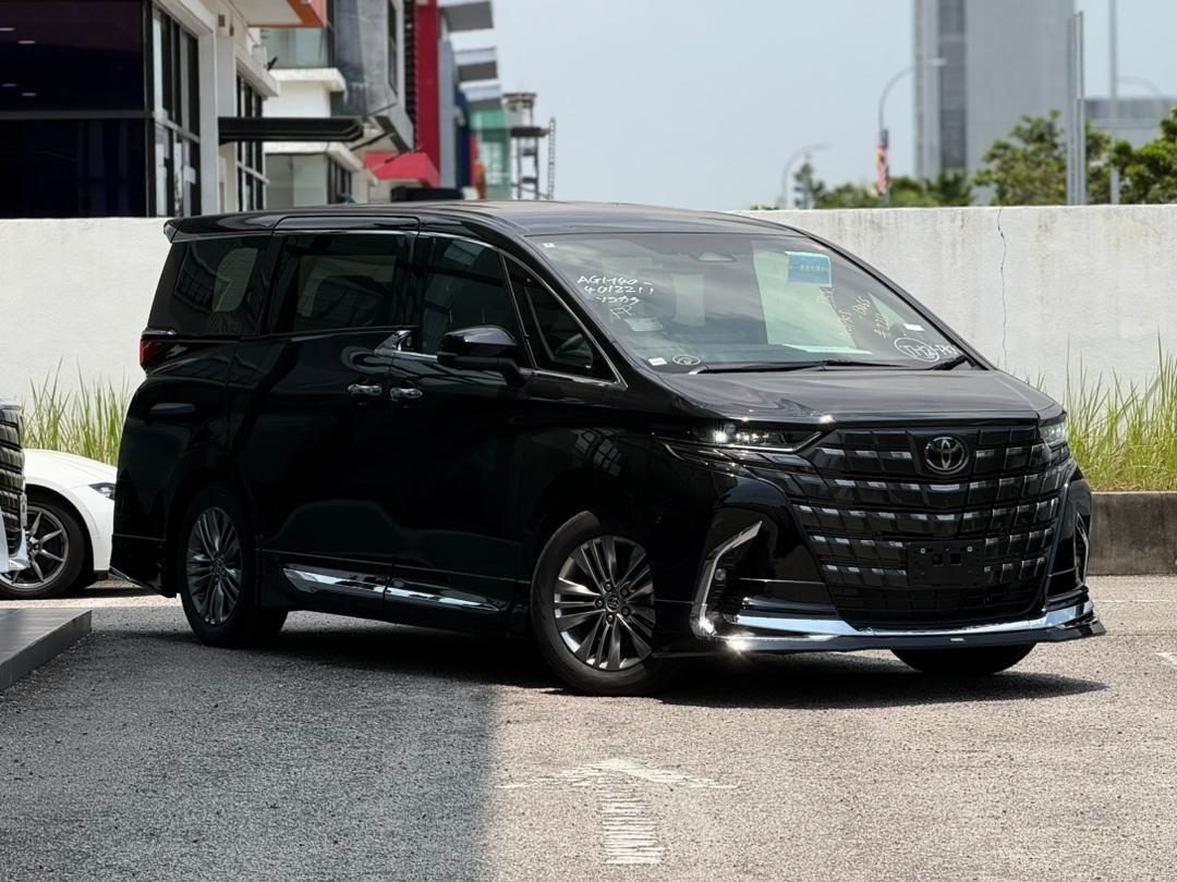 Black Toyota Alphard ready for sale through D'Concept consignment